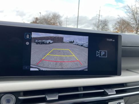 Used 2025 Hyundai Tucson Blue image 17