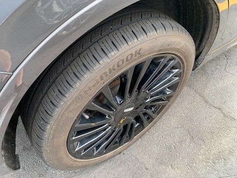 Used 2022 Lincoln Corsair Reserve image 5