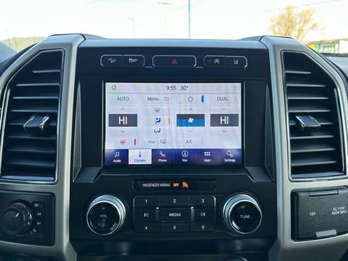 Used 2020 Ford F150 Lariat w/ Equipment Group 502A Luxury AWD/4WD image 20