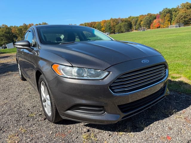 Used 2016 Ford Fusion SE FWD image 6
