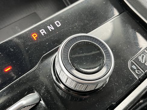 Used 2023 Jeep Grand Cherokee 4WD 4xe w/ Luxury Tech Group II image 31