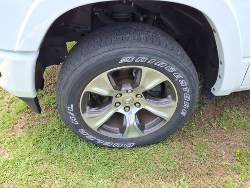 Used 2021 RAM 1500 Laramie w/ Sport Appearance Package AWD/4WD image 8