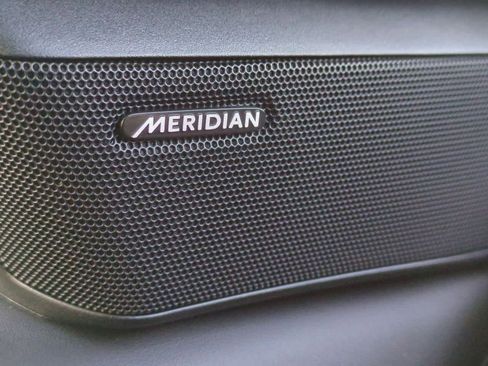 Certified 2025 Land Rover Range Rover Sport Dynamic SE image 32