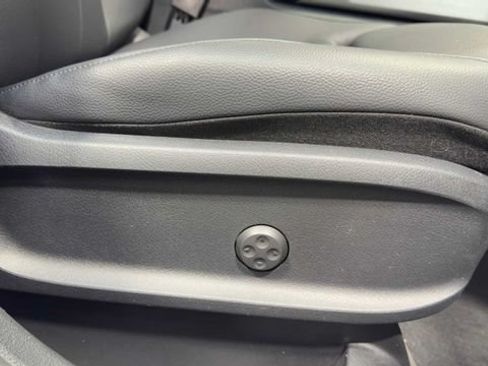Used 2022 Mercedes-Benz GLB 250 image 15