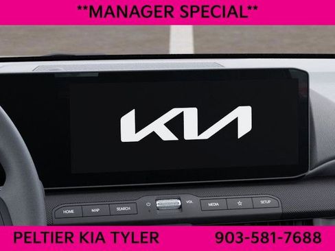 New 2025 Kia K4 LXS image 21