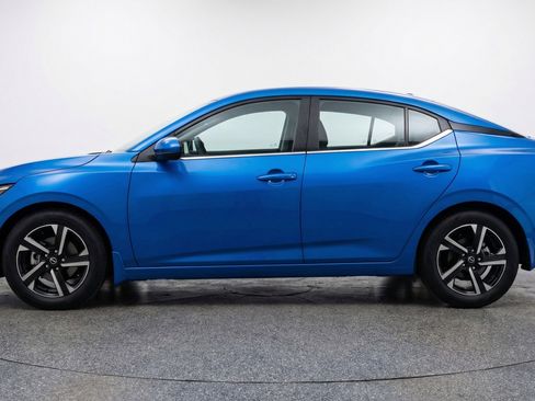 Used 2025 Nissan Sentra SV FWD image 5