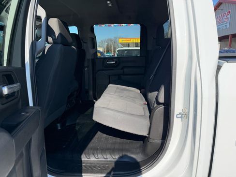 Used 2020 GMC Sierra 2500 4WD Crew Cab 159 w/ Convenience Package image 12