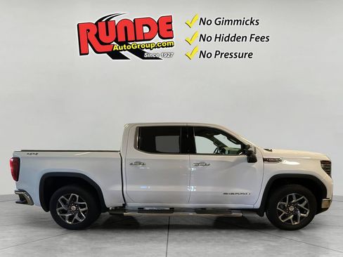 Used 2023 GMC Sierra 1500 SLT w/ SLT Premium Plus Package AWD/4WD image 7