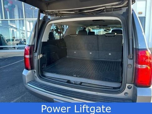 Used 2019 Chevrolet Suburban Premier image 19