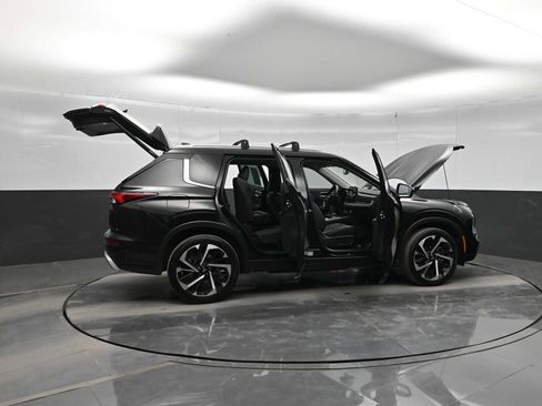 Used 2023 Mitsubishi Outlander SEL AWD/4WD image 42