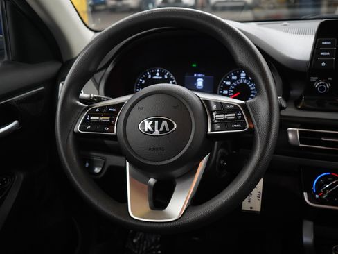 Used 2021 Kia Seltos LX AWD/4WD image 16