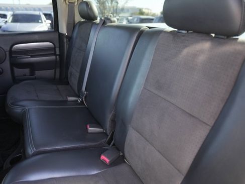 Used 2005 Dodge Ram 1500 Truck 2WD Quad Cab image 14