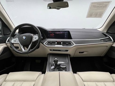 Used 2020 BMW X7 xDrive40i w/ Parking Assistance Package image 11