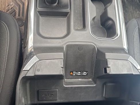 Used 2024 Chevrolet Silverado 1500 LT Trail Boss w/ Convenience Package II image 19