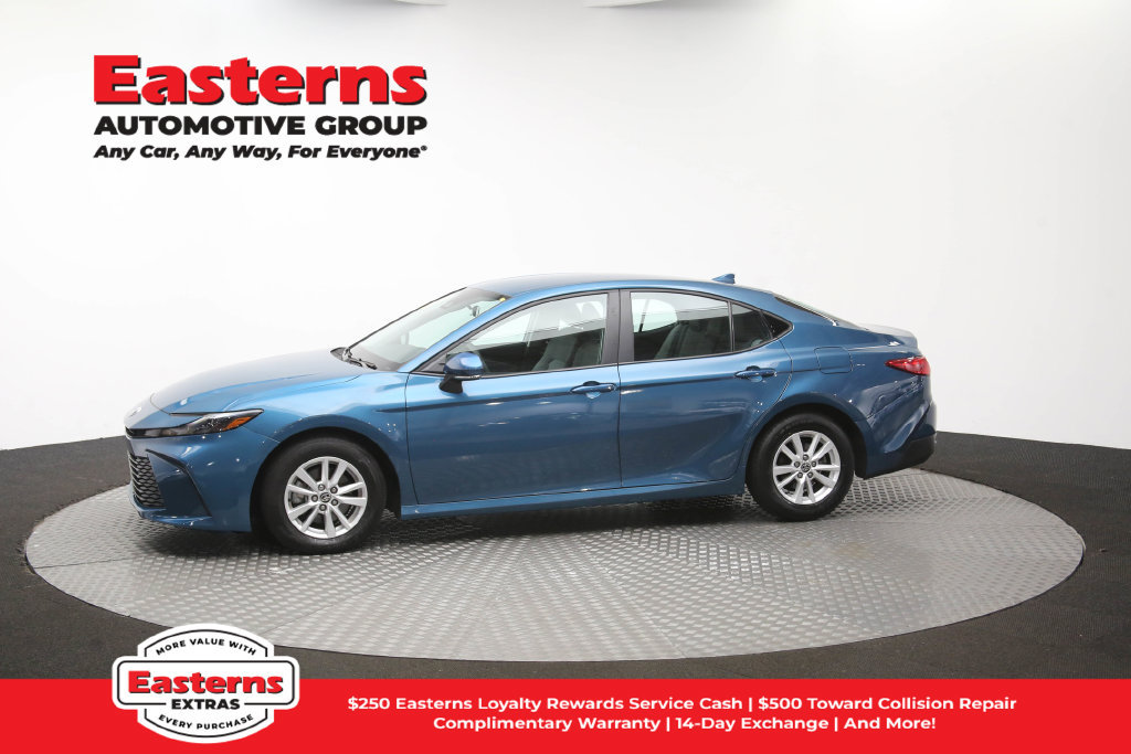 Used 2025 Toyota Camry LE FWD image 58