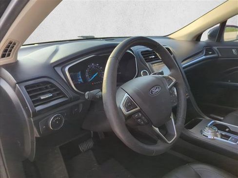 Used 2019 Ford Fusion Titanium FWD image 14