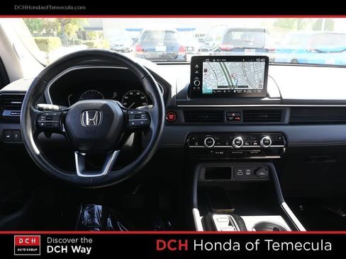 Certified 2024 Honda Pilot Touring image 8