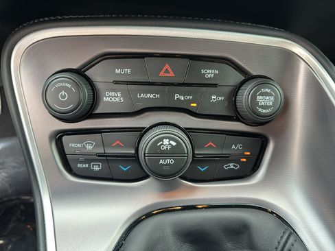 Used 2021 Dodge Challenger R/T Scat Pack RWD image 21