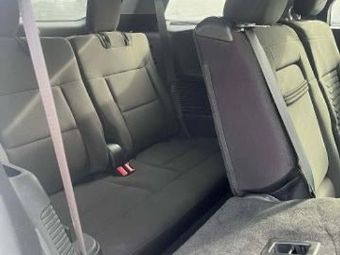 Used 2020 Ford Explorer XLT w/ Comfort Package AWD/4WD image 13