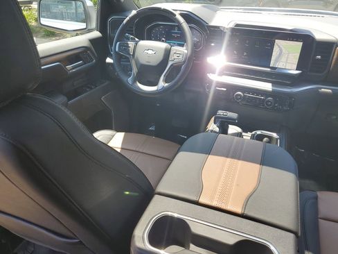 New 2026 Chevrolet Silverado 1500 High Country AWD/4WD image 12