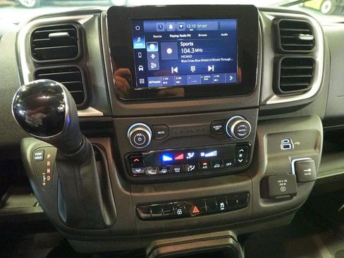 New 2024 RAM ProMaster 2500 w/ Quick Order Package 22G SLT image 16