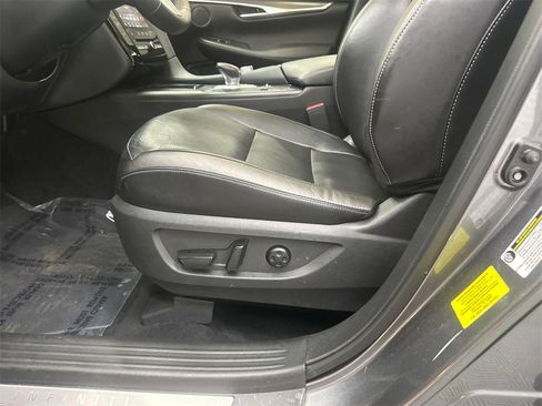Used 2022 INFINITI QX50 Luxe image 10