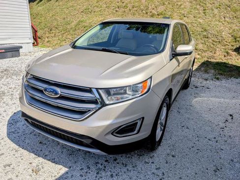 Used 2018 Ford Edge SEL w/ Equipment Group 201A AWD/4WD image 4