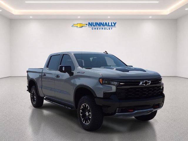 Used 2024 Chevrolet Silverado 1500 ZR2 w/ Technology Package AWD/4WD image 7