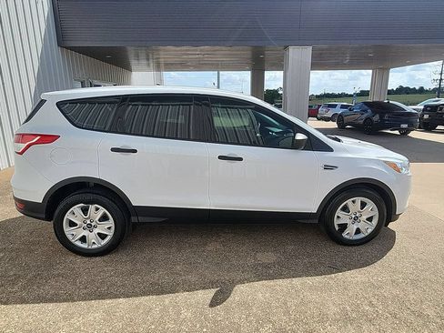 Used 2016 Ford Escape S FWD image 9