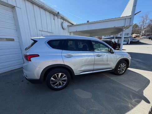Used 2019 Hyundai Santa Fe SEL AWD/4WD image 5