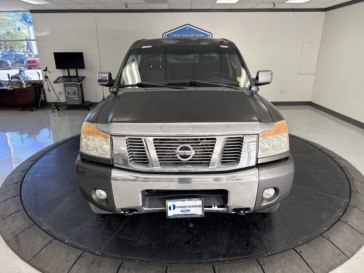 Used 2009 Nissan Titan LE AWD/4WD image 18
