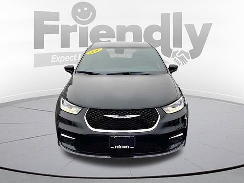 New 2026 Chrysler Pacifica Select FWD image 2