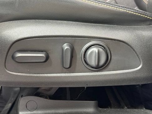 Used 2018 Chevrolet Equinox Premier AWD/4WD image 13