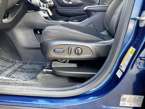 Used 2022 GMC Terrain SLE w/ Driver Convenience Package image 35