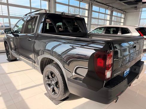 Used 2024 Honda Ridgeline Black Edition image 3