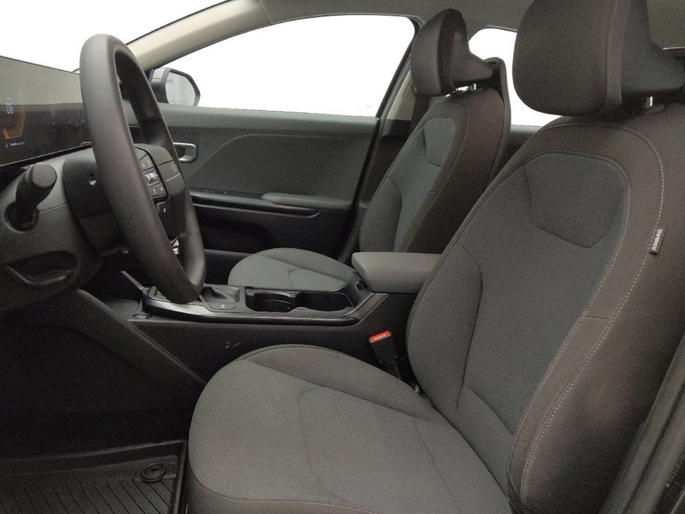 Used 2025 Kia K4 FWD image 17