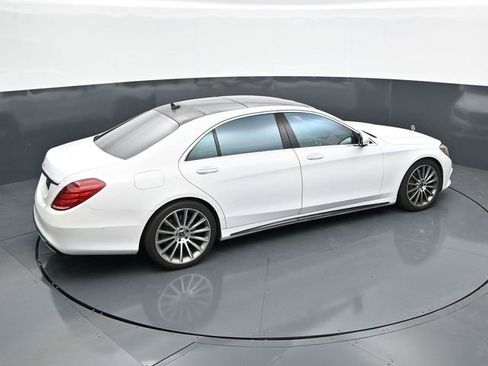Used 2017 Mercedes-Benz S 550 Sedan image 30