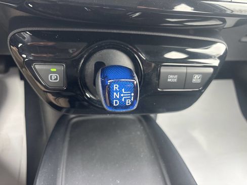 Used 2021 Toyota Prius LE w/ Carpet Mat Package (TMS) image 21