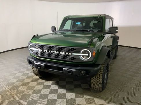 New 2025 Ford Bronco Badlands AWD/4WD image 3