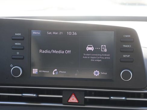Used 2023 Hyundai Elantra SE FWD image 20