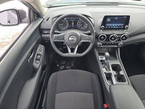 Used 2025 Nissan Sentra SV image 21
