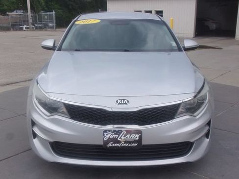 Used 2017 Kia Optima LX w/ Option Group 014 FWD image 12