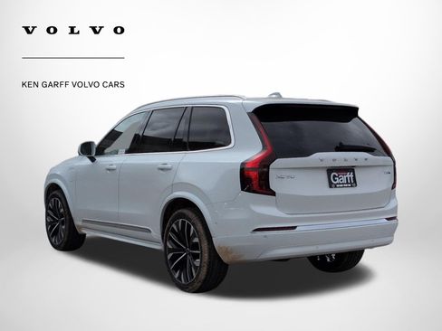 New 2026 Volvo XC90 T8 Plus w/ Protection Package image 5