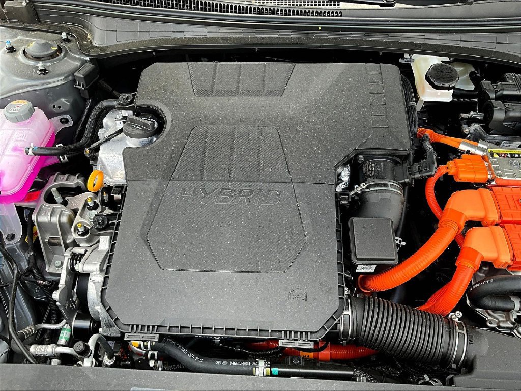 New 2026 Hyundai Elantra SEL w/ Cargo Package FWD image 32