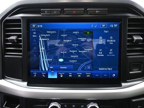 Certified 2022 Ford F150 XLT w/ Equipment Group 302A High image 4