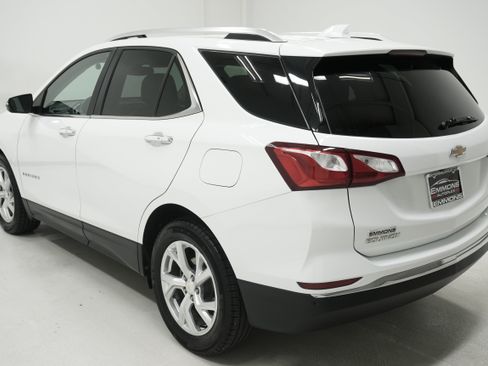 Used 2018 Chevrolet Equinox Premier FWD image 6