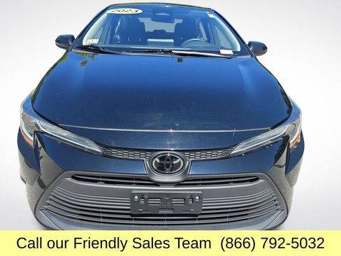Used 2023 Toyota Corolla LE FWD image 9