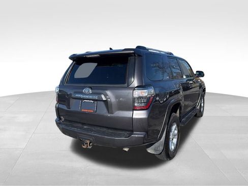 Used 2022 Toyota 4Runner SR5 image 5