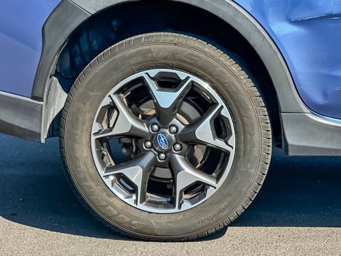 Used 2019 Subaru Crosstrek 2.0i Premium AWD/4WD image 36