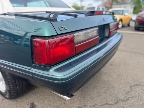 Used 1990 Ford Mustang LX RWD image 13